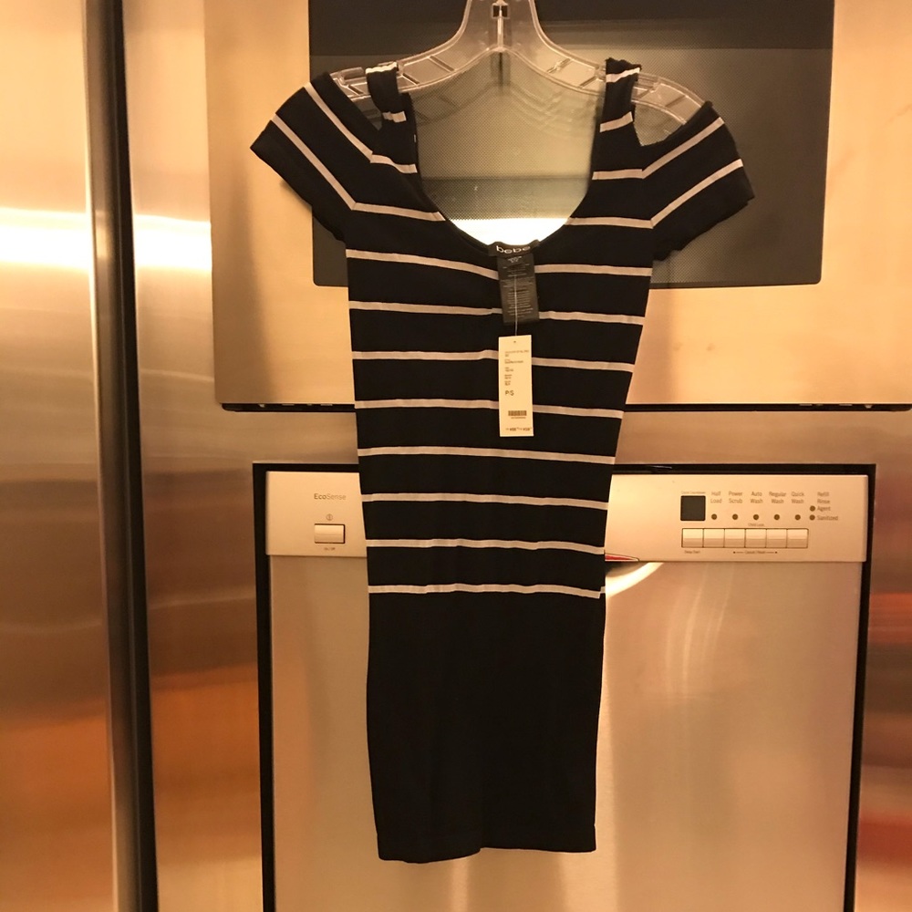NWT Bebe shoulder detail dress